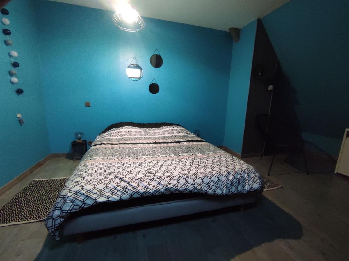 Agreable Et Spacieuse Chambre Familiale Sansac-de-Marmiesse Ngoại thất bức ảnh